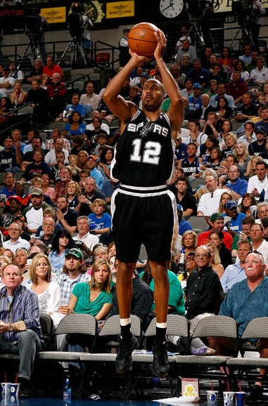 Spurs bruce bowen in match